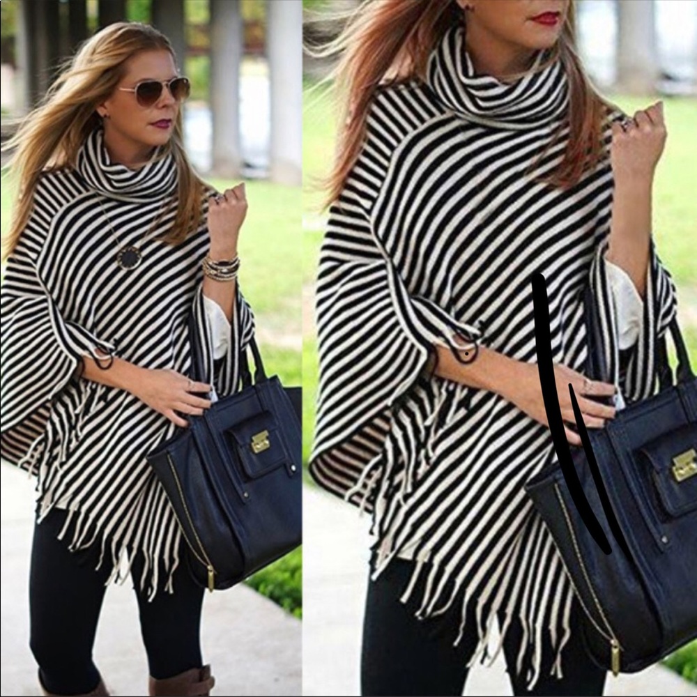 NEW!!Black & White Poncho